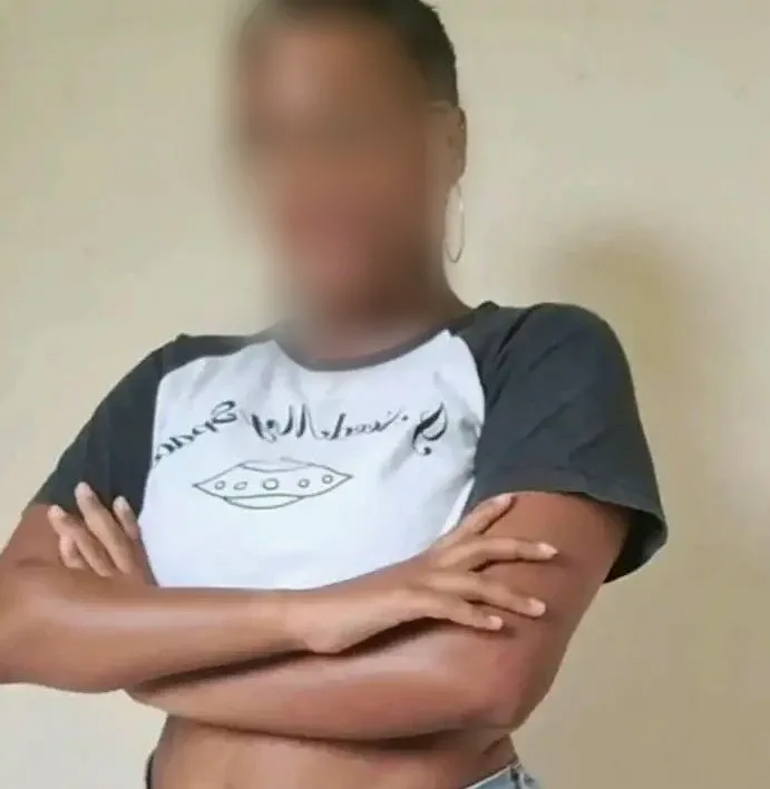 Elisa, 27
