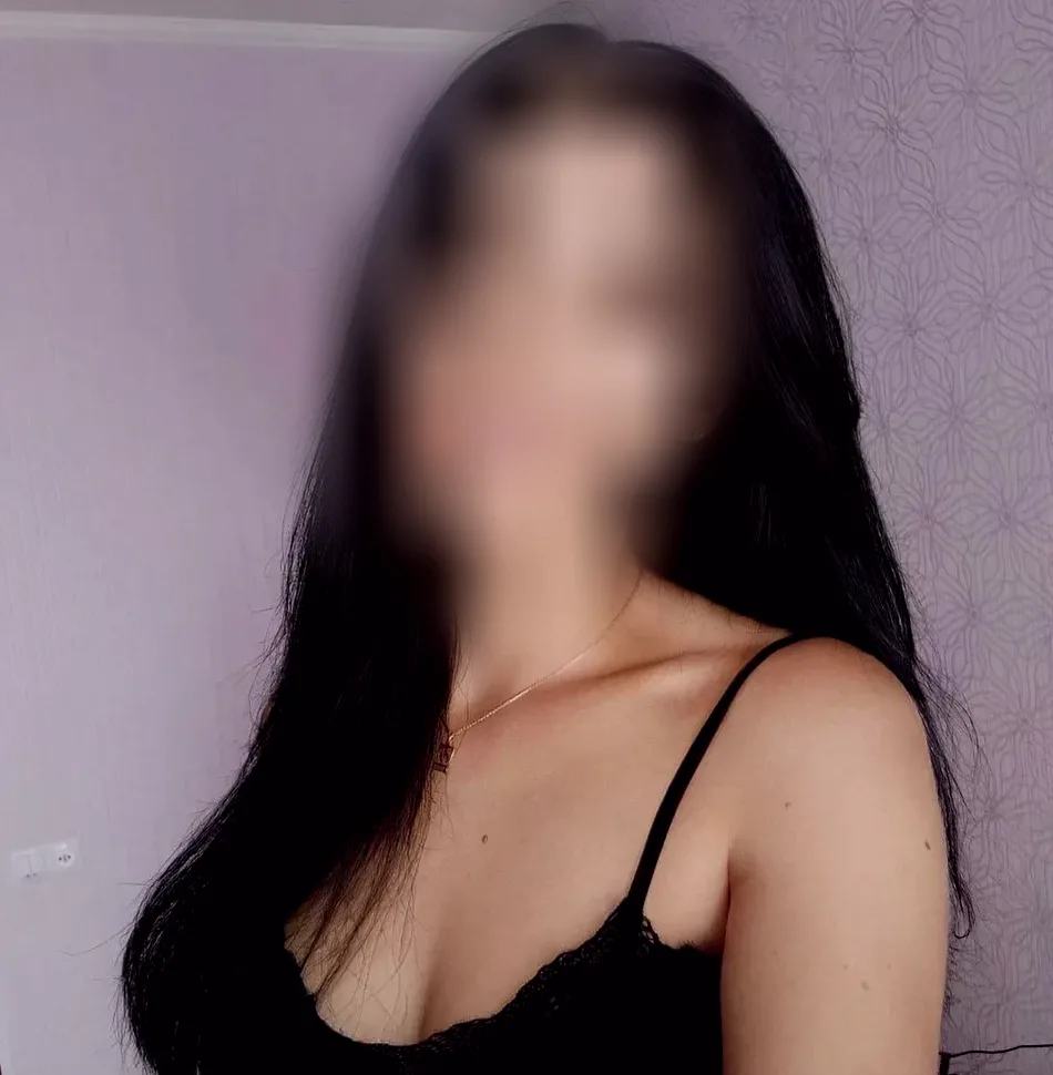 Laura, 29
