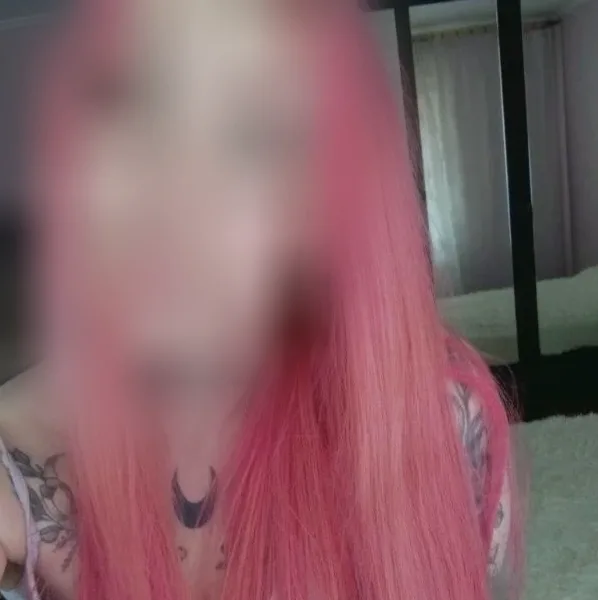 Simone, 37